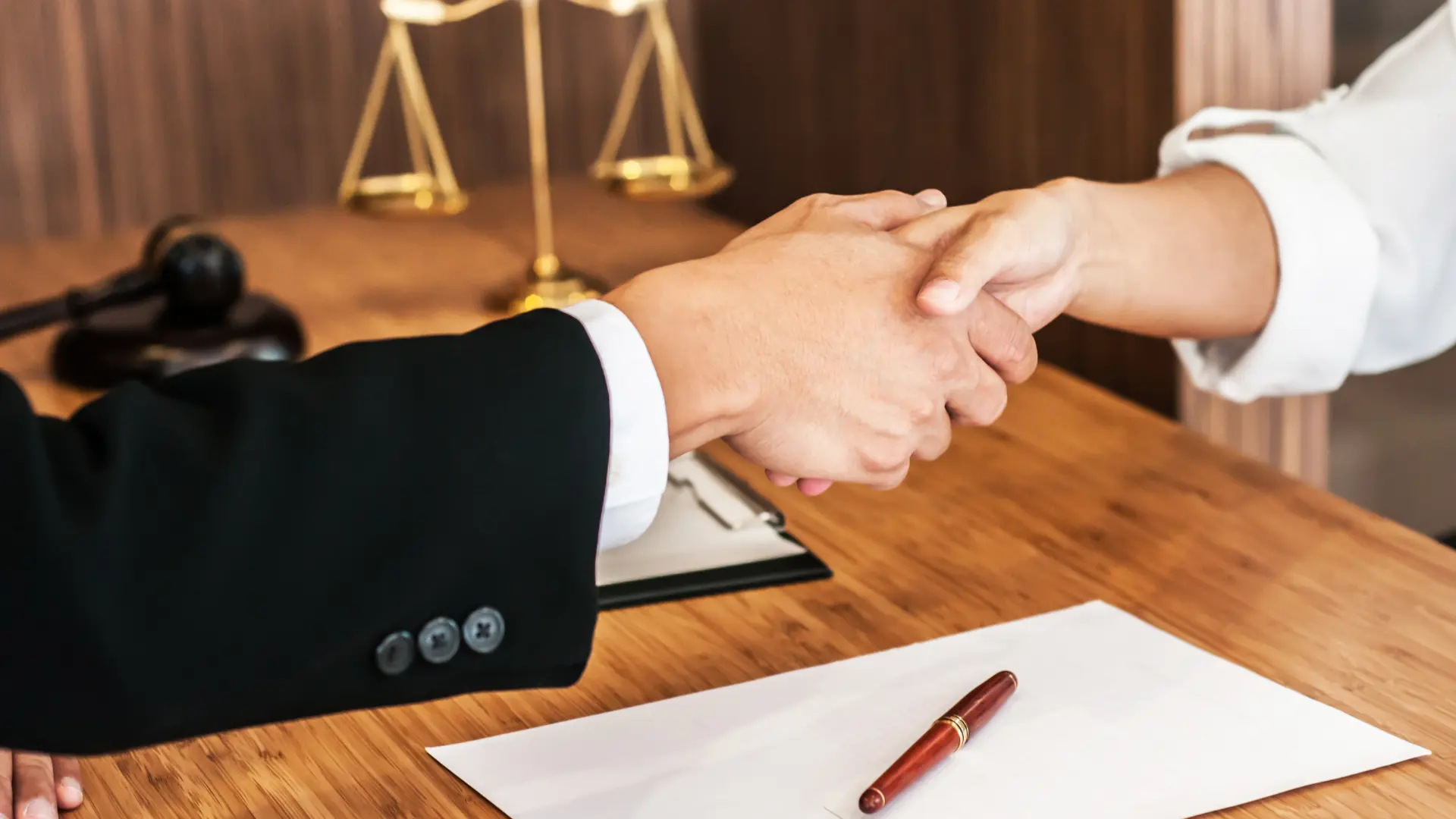 Contract Lawyers in Albany and the Capital Region