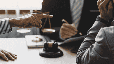 business dispute lawyers